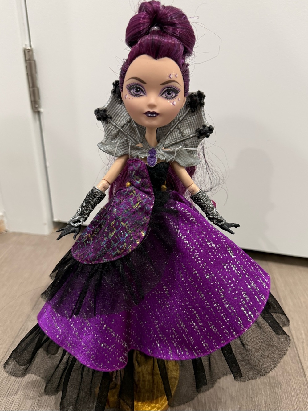 Ever After High Raven Queen Thronecoming Doll